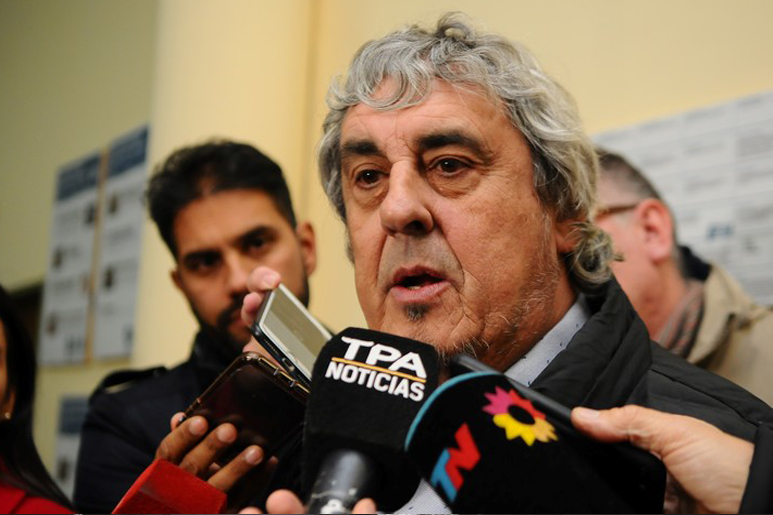 Reclamo a Finocchiaro | UDA exige urgente convocatoria para recomponer salario inicial, monto de FONID y de material didáctico