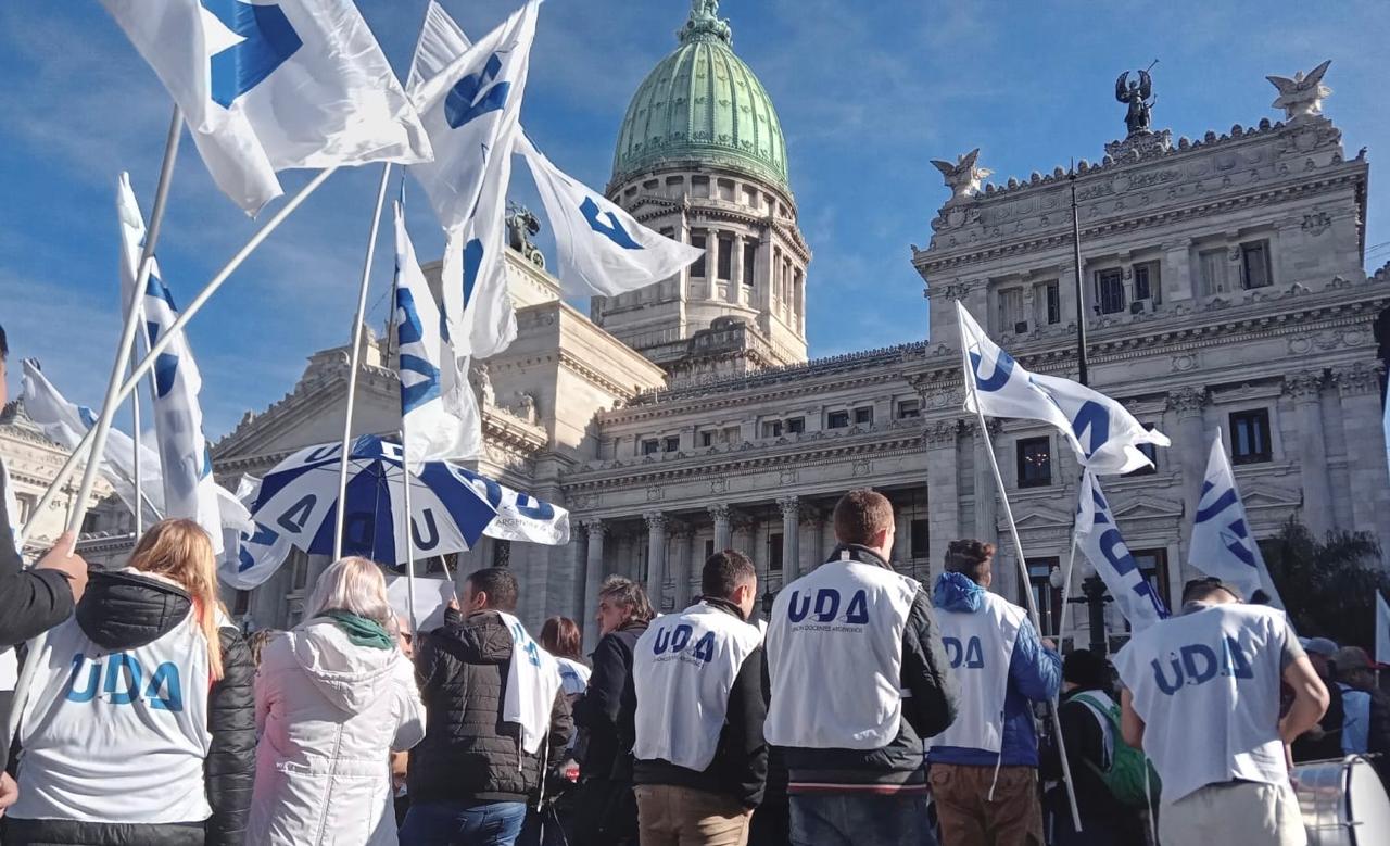 El oficialismo quiere arruinar la educación pública y se orienta a privatizarla
